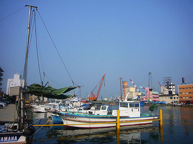 北浜の漁船